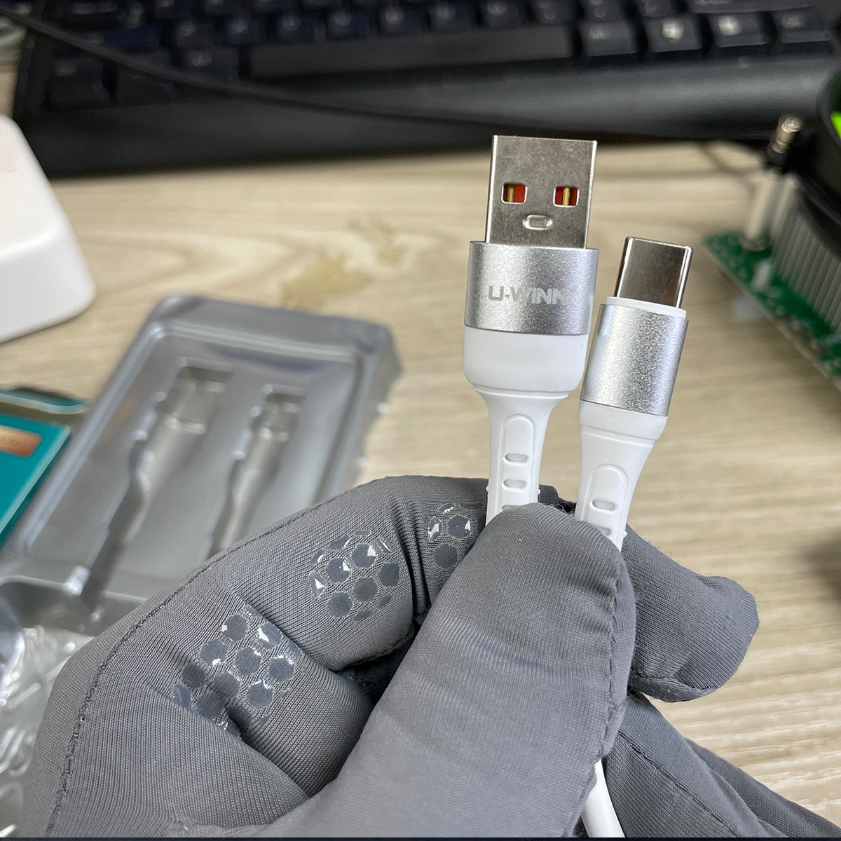 Cable para carga L401 USB-C Cable 2.4A 1M White USB 3.0 UWINN